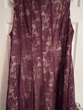 Sleeveless Lace Dress in Deep Plum